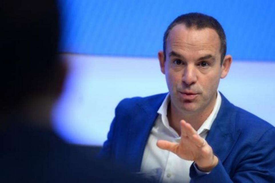 Martin Lewis on energy bills as Ofgem price cap falls